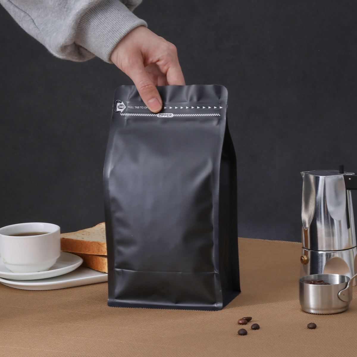 Wholesale Coffee Bags: Balancing Cost and Quality for Roasters.