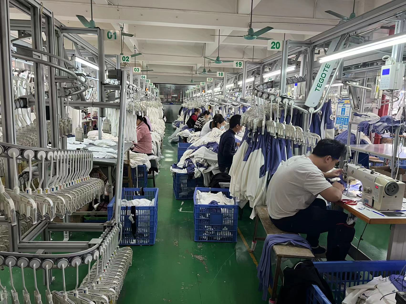 How to Evaluate the Customization Expertise of Clothing Manufacturers for Brand Collaboration?