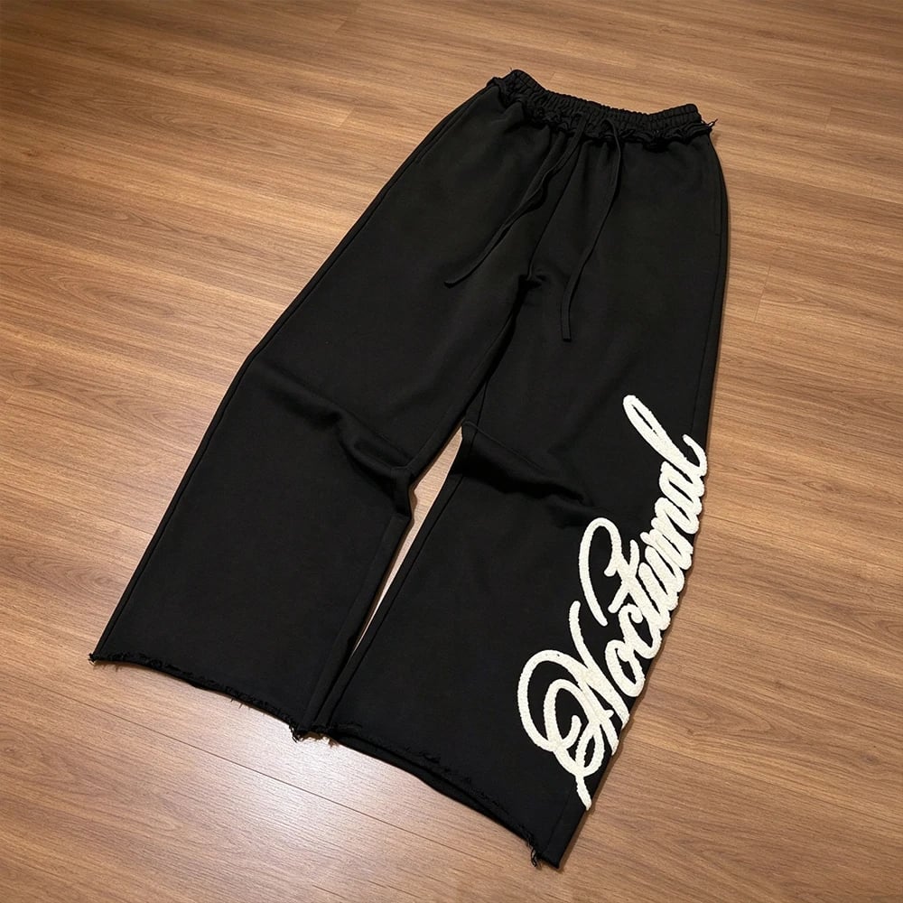 Factory Manufacturer Custom Streetwear Chenille Embroidery Drawstring Raw Edge Hem Mens Wide Leg Sweatpants