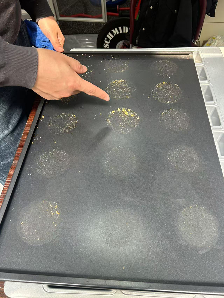 baking tray non-stick test (4).jpg