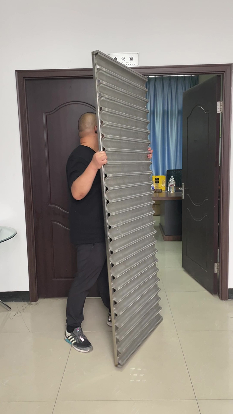 baguette tray(688fb2eecb).jpg