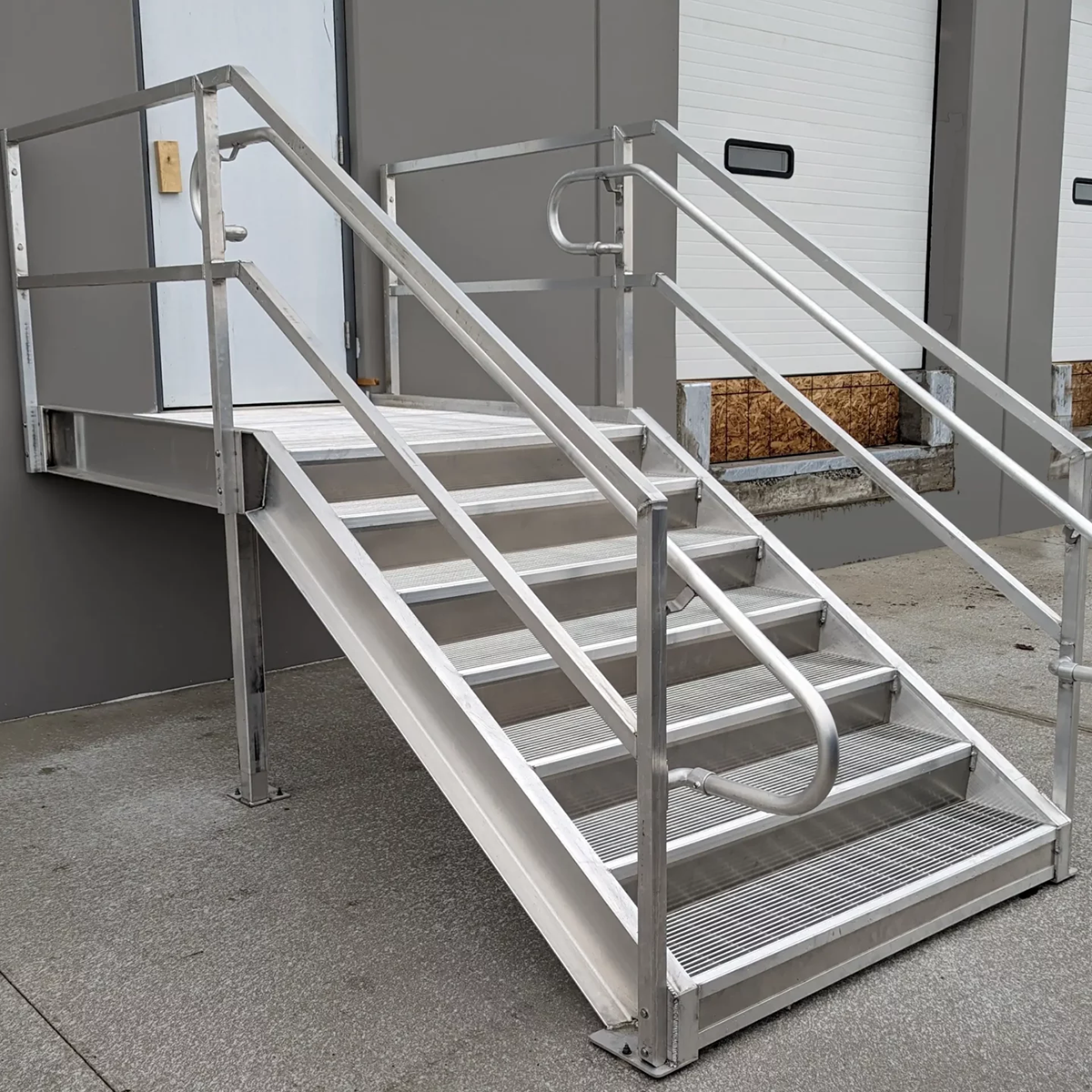 Individuelle Stahltreppen: ROI-Steigerung durch gezieltes Design