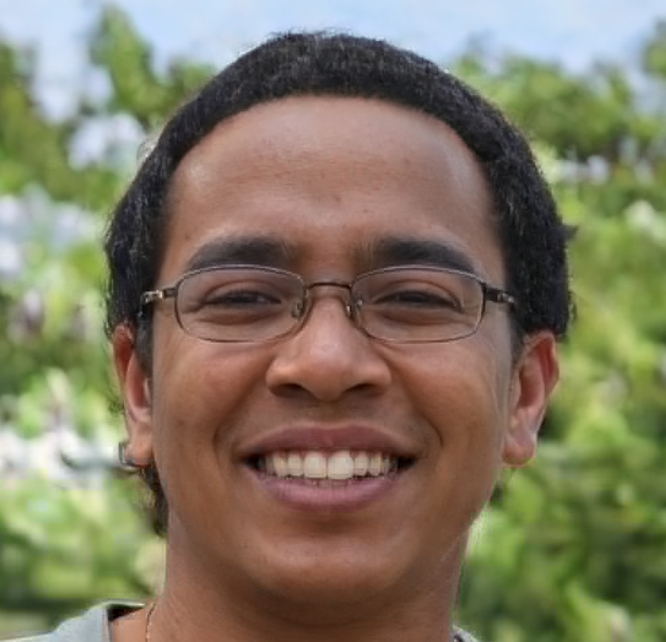 Javier L.