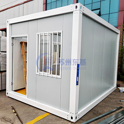 Kuinka Tiny house tulisi rakentaa katon rakenne?
