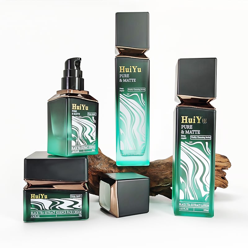 Cosmetic Green Glass Bottle 100ml 50ml 30ml square Flat Black Cap Skincare Packaging Set Emulsion Lotion Glass Pump Bottles