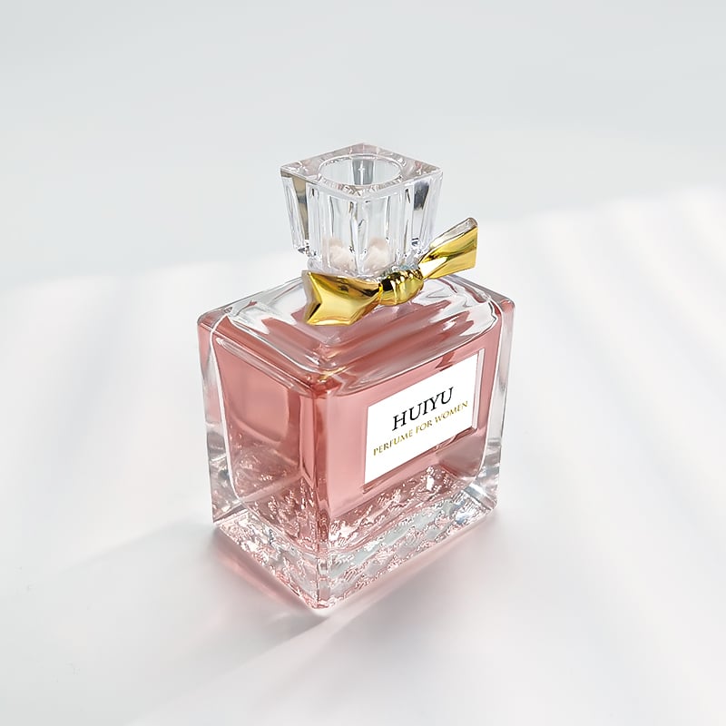 Factory wholesale luxury square 80ml woman perfume bottle with golden cap HY-S010 