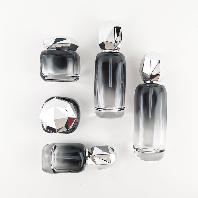 Irregular Gradient Black Cosmetic Glass Set with Silvery Cap HY-2448