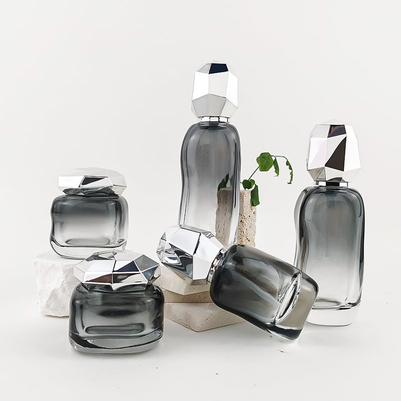 Irregular Gradient Black Cosmetic Glass Set with Silvery Cap HY-2448