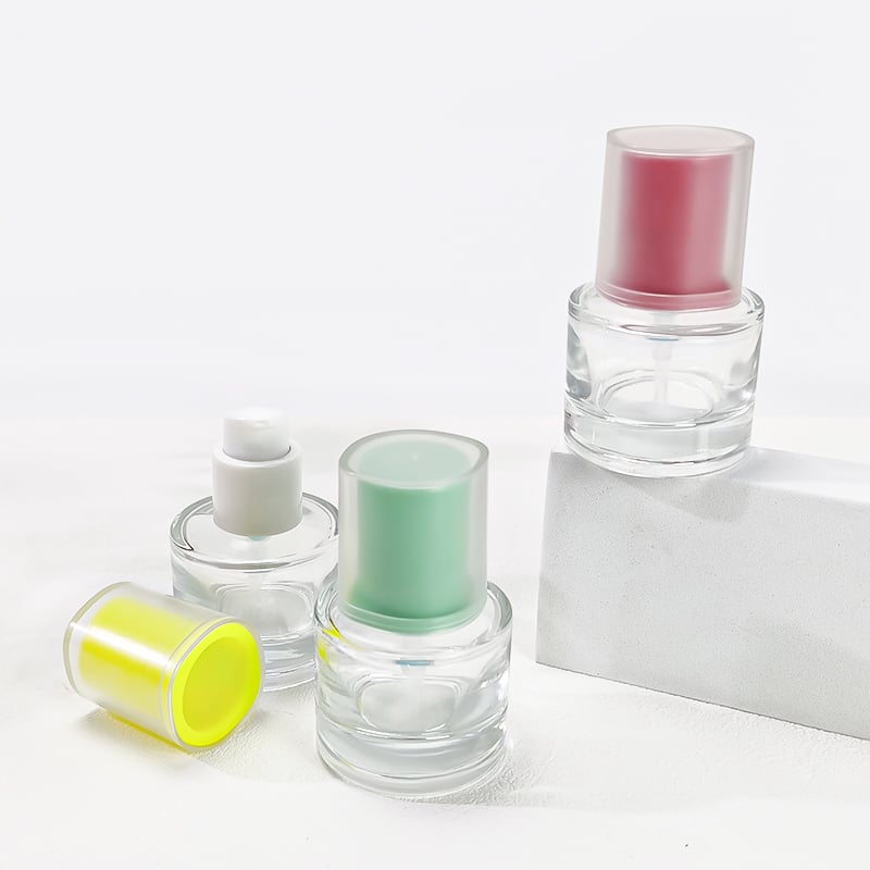 Cosmetic Glass Packaging 30ml Transparent Round Glass Pump Bottle for Foundation and Lotion
