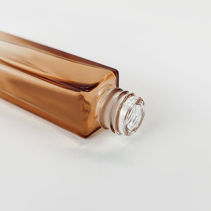 10ml  Square Thick Bottom Perfume Essential Oil Glass Roller Ball Bottle HY-1874