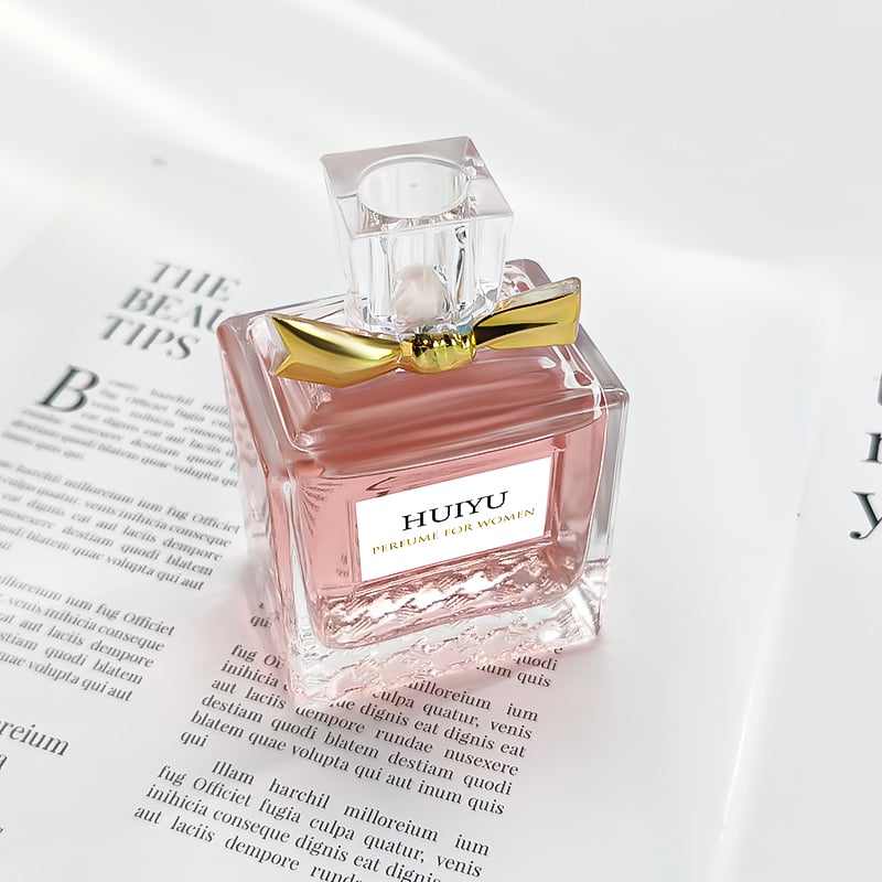 Factory wholesale luxury square 80ml woman perfume bottle with golden cap HY-S010 