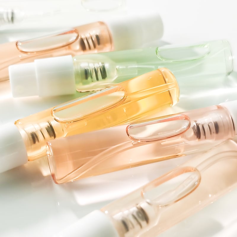 How Dropper Serum Bottles Enhance Product Quality and Customer Experience