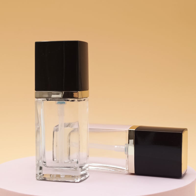 30ml Transparent Flat Luxury Foundation Lotion Bottle With Pump Cover Beauty Cosmetic Glass Bottle Skin Care Packaging