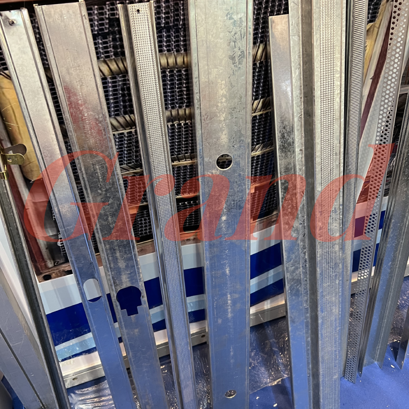 Metal ceiling suspended ceiling