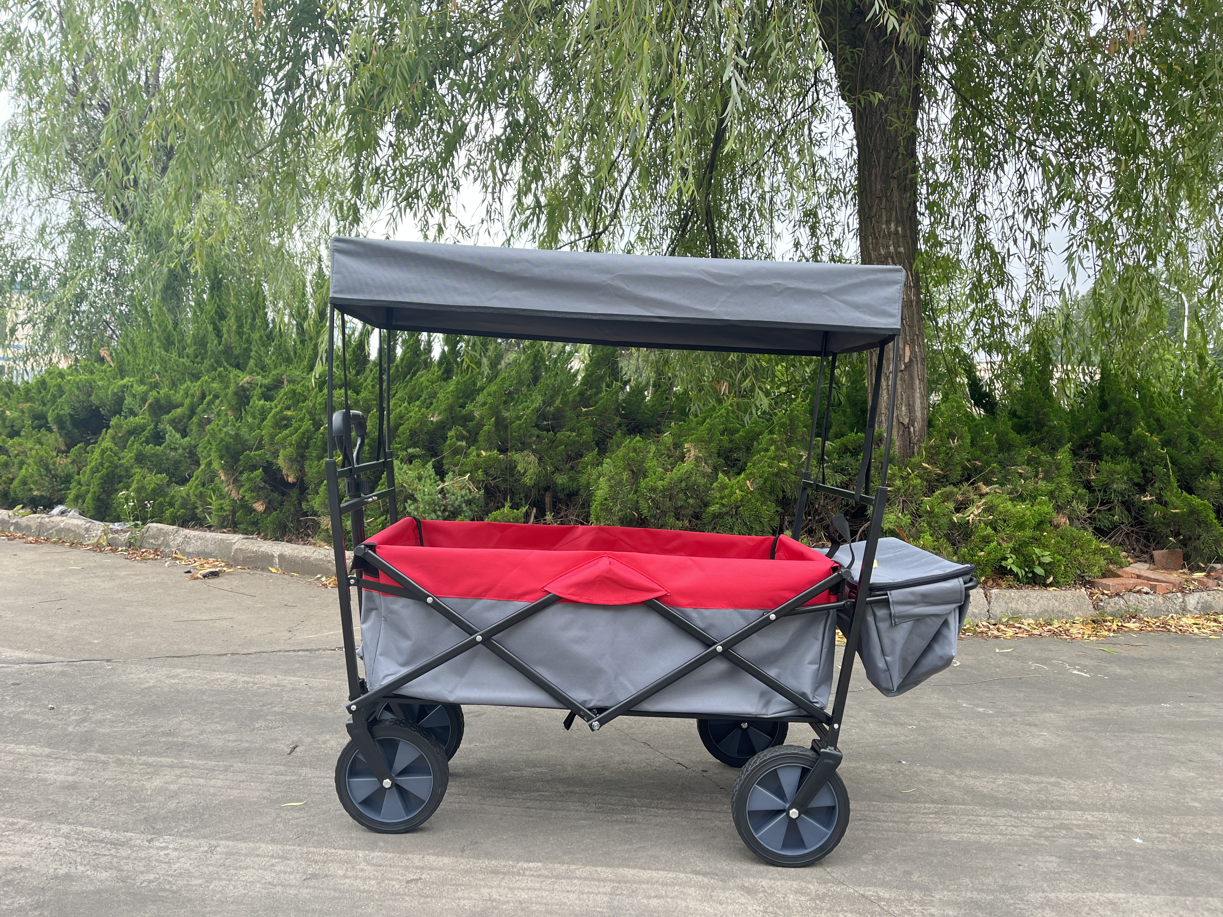 Why do distribution centers use flatbed hand carts for bulk handling?