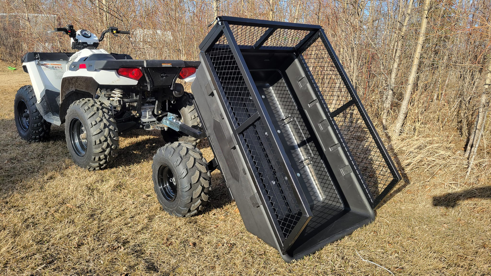 Can a Folding Handle Truck Maximize Space in Shared Logistics Facilities?