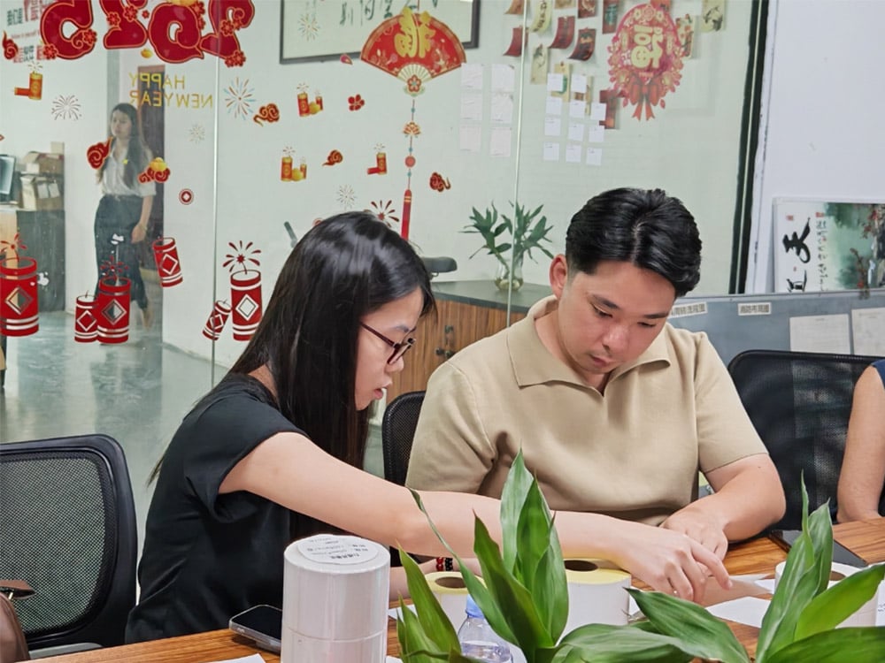 品質が信頼を築く：タイ代表団、東莞Kjnmatech有限公司を訪問し、グローバルパートナーシップを深化