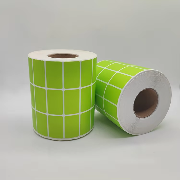 Why PP Sticker Is Suitable for Outdoor Signage?