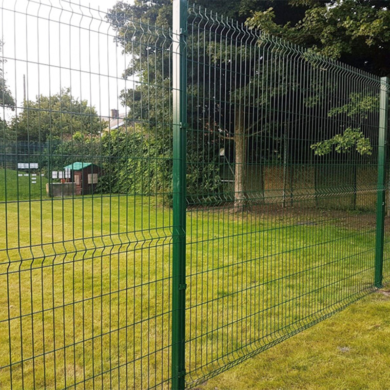 ‌Curved Mesh Fence in UK
