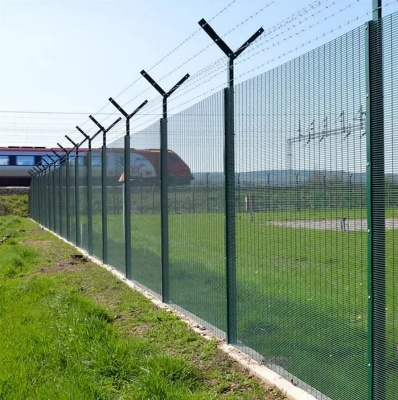 What Are the Top Security Features of Security Fences?