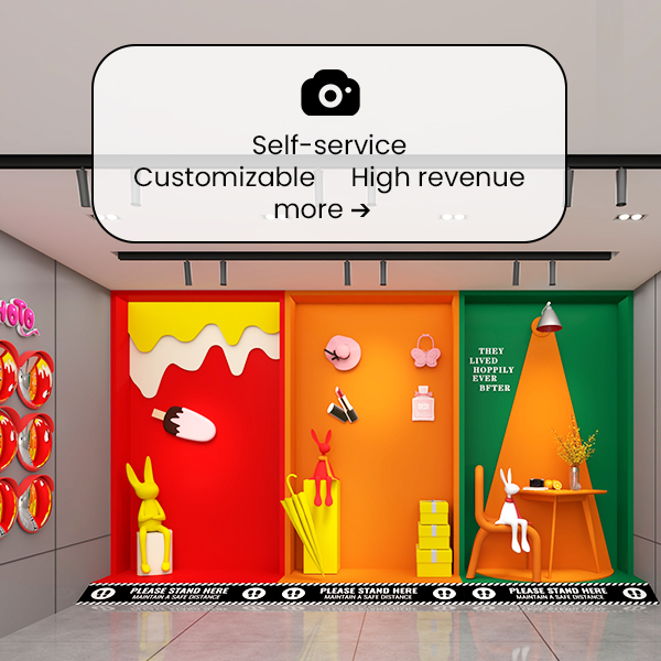 Happy Mini-Mart Theme Photo Booth Opens to Big Crowds