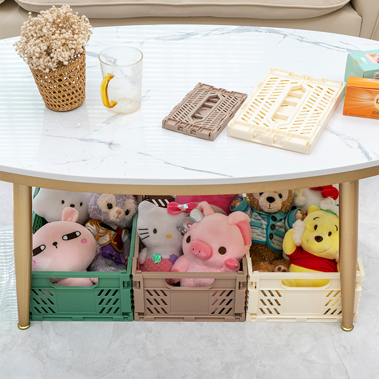 Elevate your makeup game with a convenient desk organiser