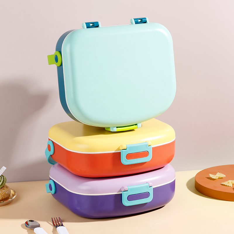 Say goodbye to clutter with this practical stationery storage solution