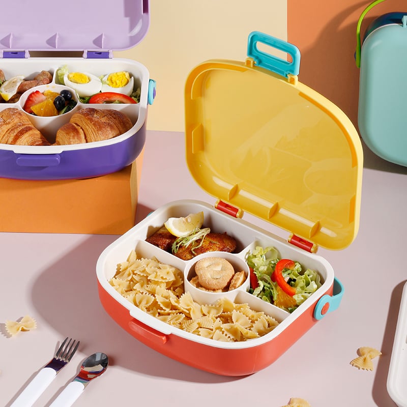 Versatile and convenient storage solutions with folding boxes and lids