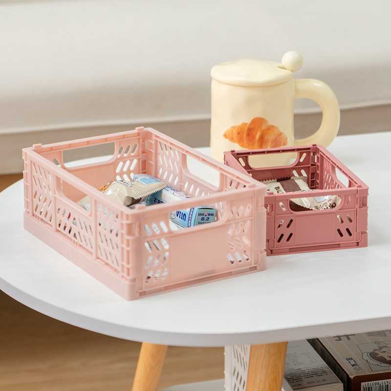 Easily access and store your favorite garments with a handy clothing organizer box