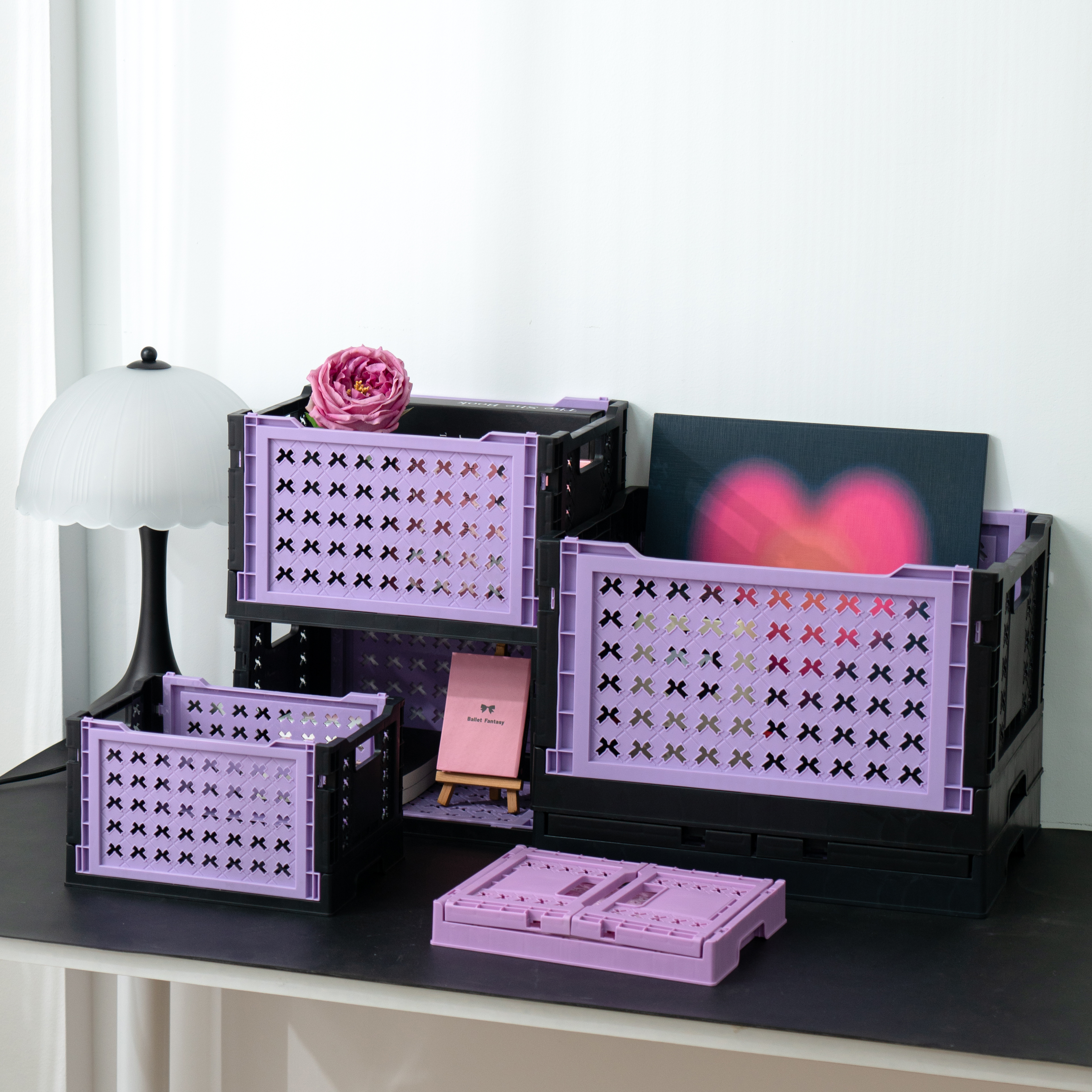 ITEM NO .7021 NEW ARRIVAL Medium Size Desktop Stackable Plastic Storage Basket Collapsible Crate Foldable Plastic Storage Basket