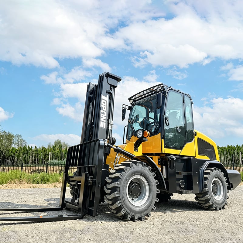 TopOne TR30 3 Ton 4WD Rough Terrain Forklift with Yanmar Engine Option for Sale