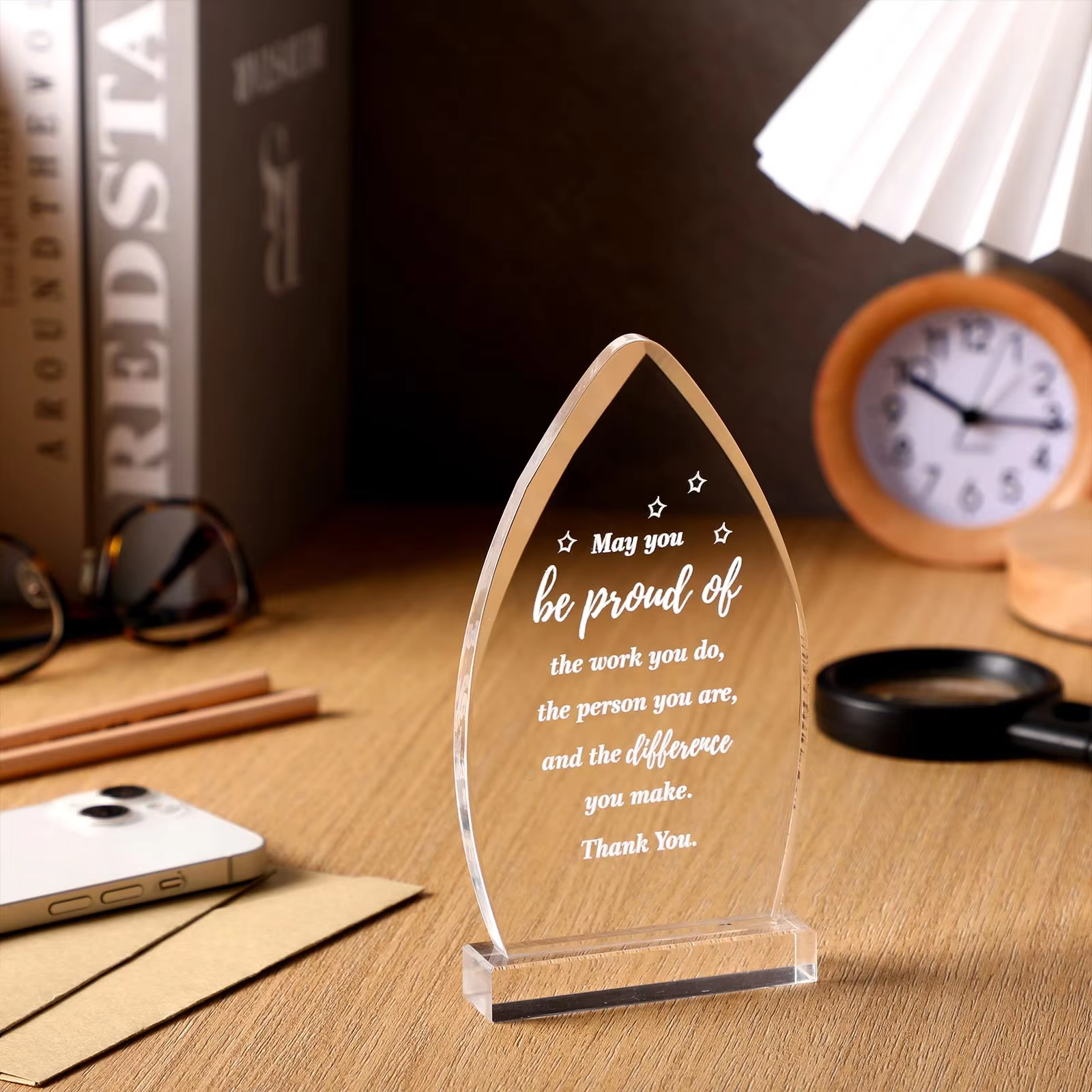 Why choose acrylic cube displays?