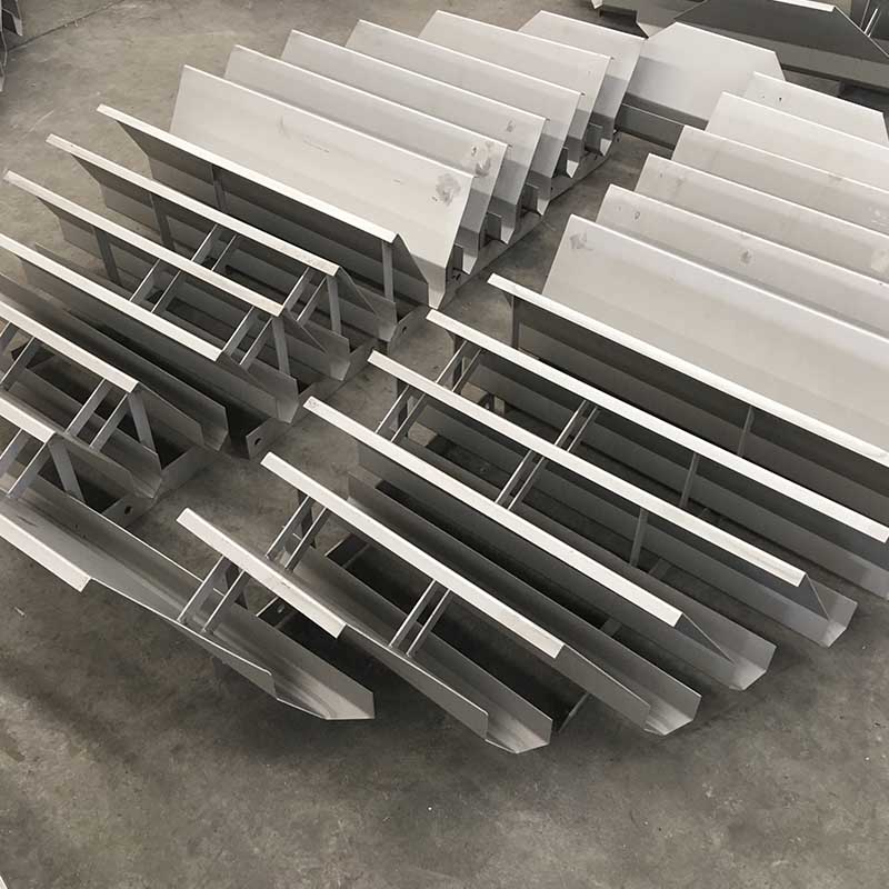 Atinsrea performanței optime cu umplerea a tornurilor cu sediuri ceramice în diverse aplicații industriale
