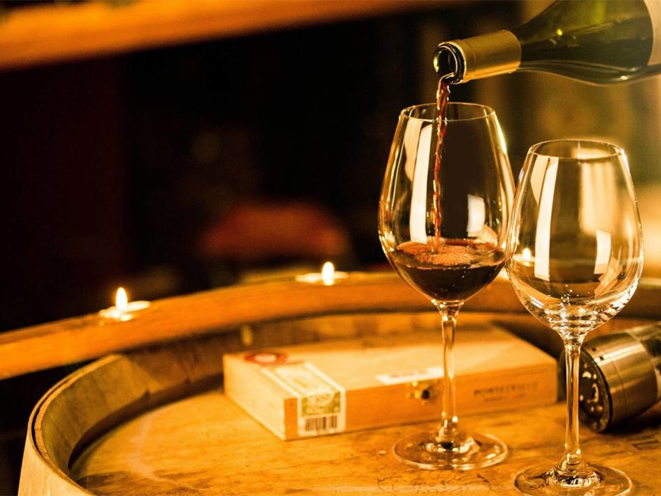 Where can I find reliable glass container suppliers?