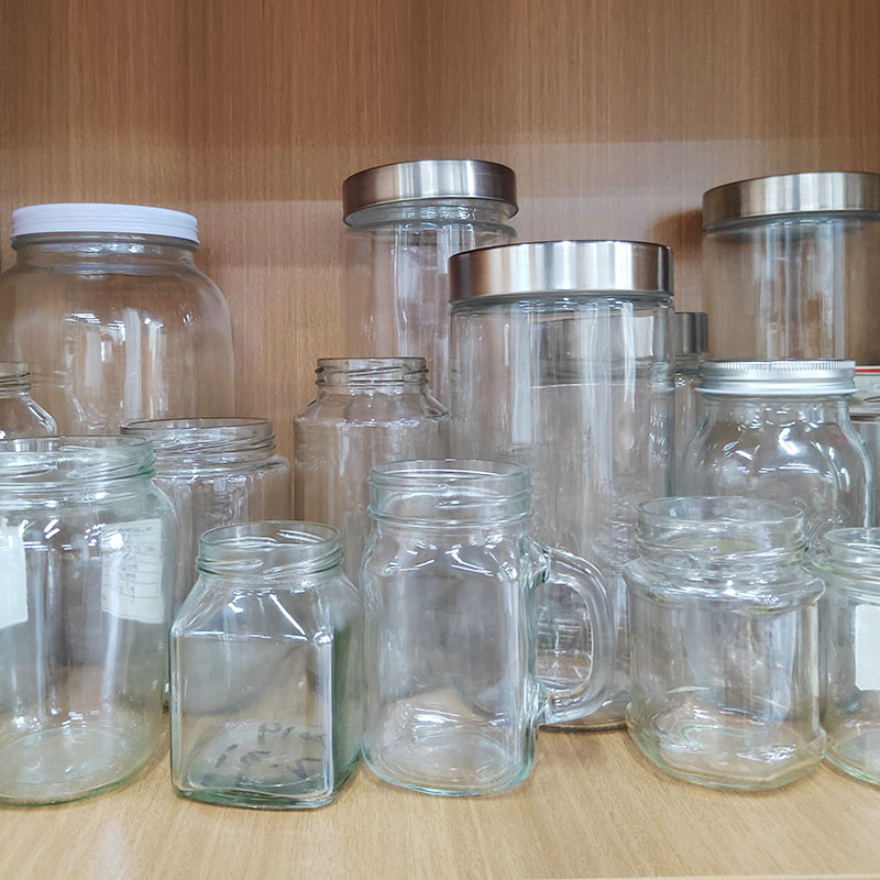 How Glass Jars with Lids Enhance the Shelf Life of Your Jam Products