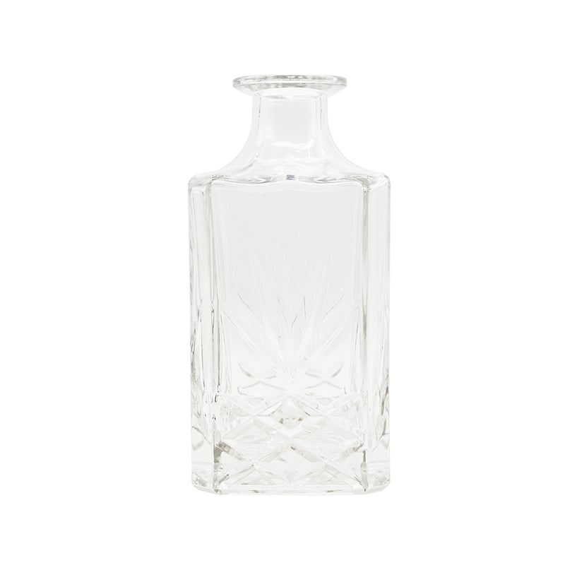 New Design Square Shape Vodka Glass Bottle Crystal Whiskey Bottle