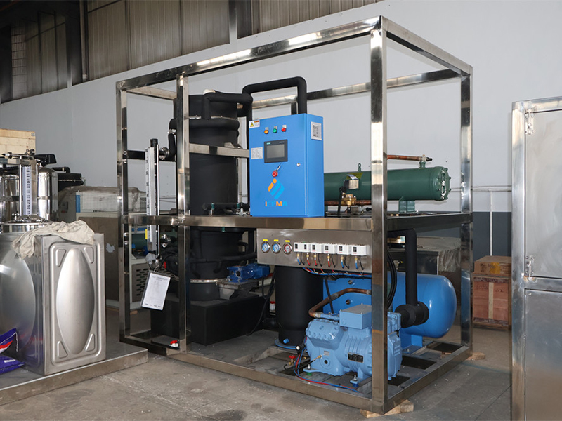Chile New Ice Plant Equipped with a 5T/24h Tube Ice Production and 5 kg Automatic Packing System