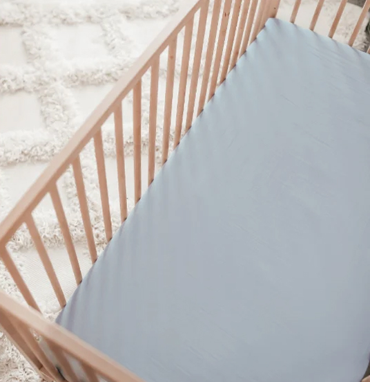 Secure Fit with Elasticized Design