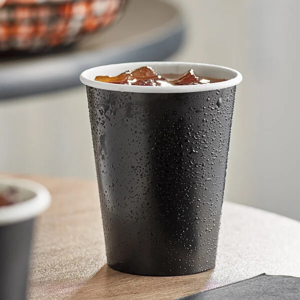 Apa yang Membuat Cangkir Sekali Pakai Ramah Lingkungan Ideal untuk Minuman Dingin?