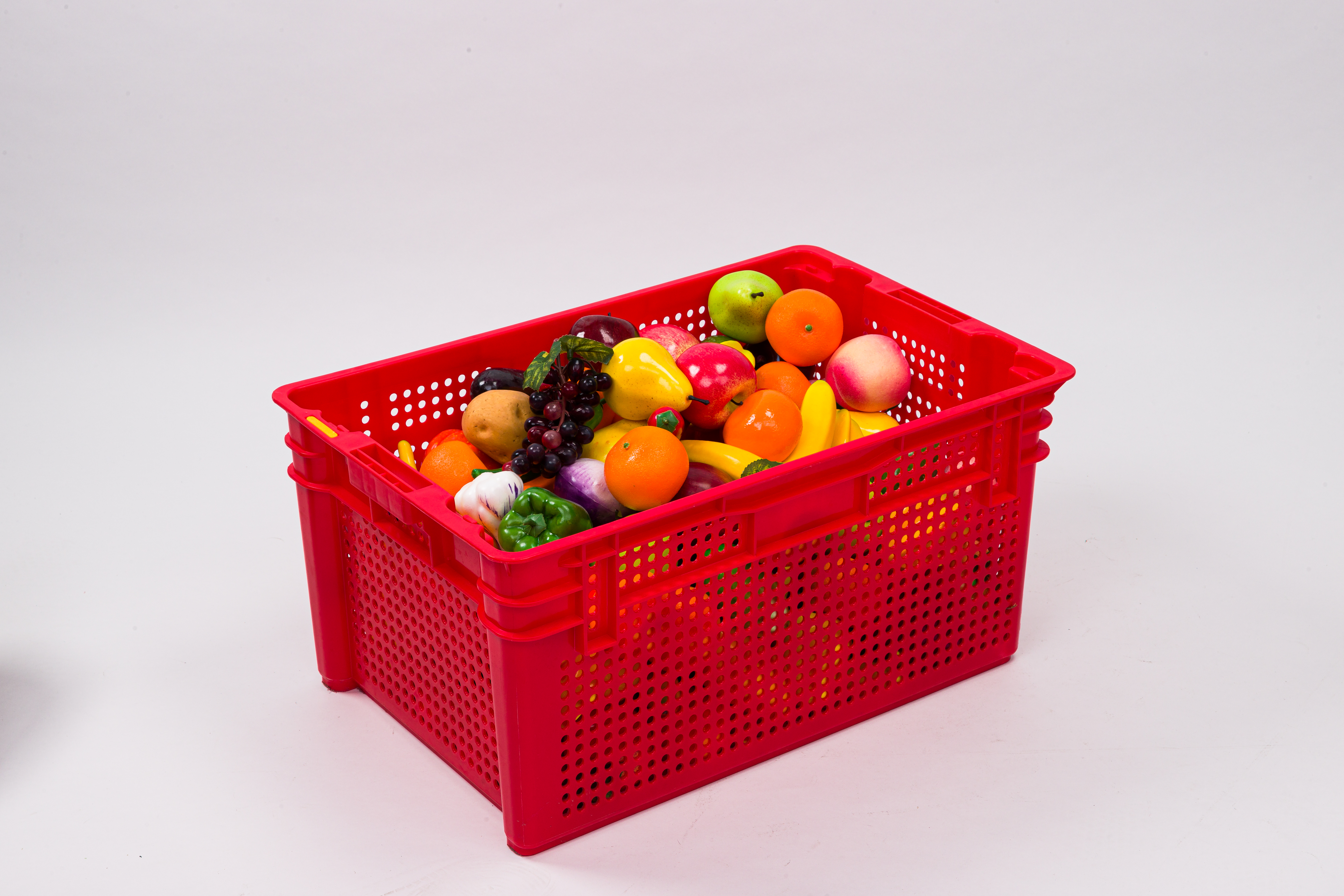 Plastic Storage Crates for Seasonal Items – Organize Efficiently