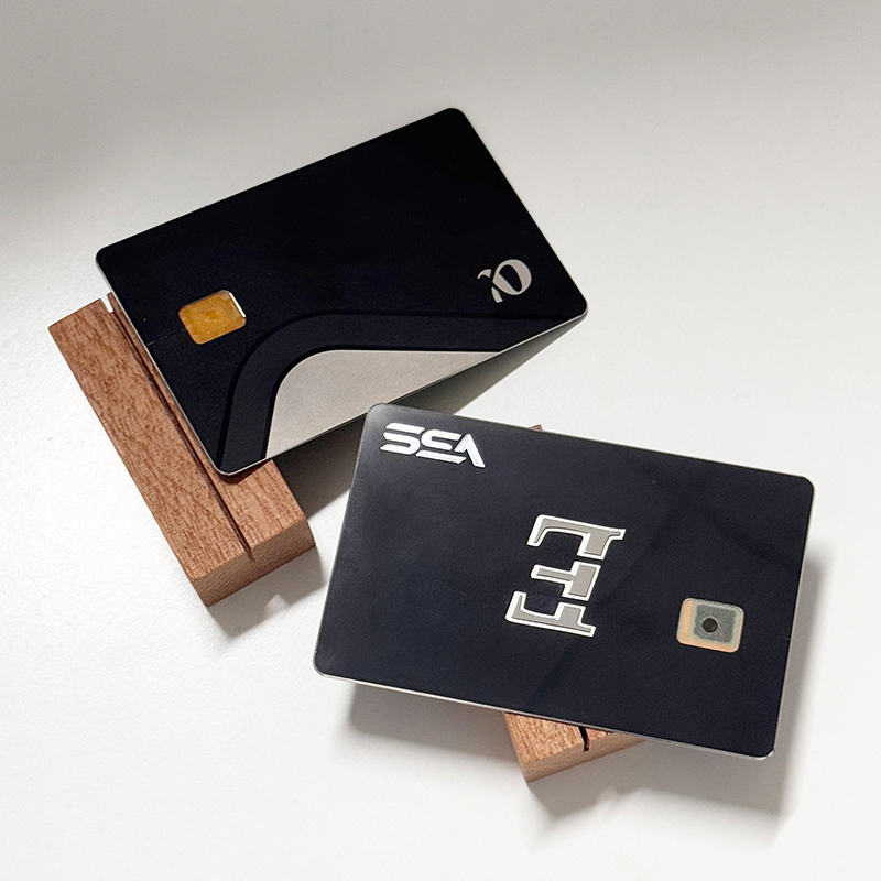 Both Side Preprinted Stainless Steel Card Black Dual Interface Metal Card Emv Chip Slot With Hico Magnetic Stripe and Signature Panel