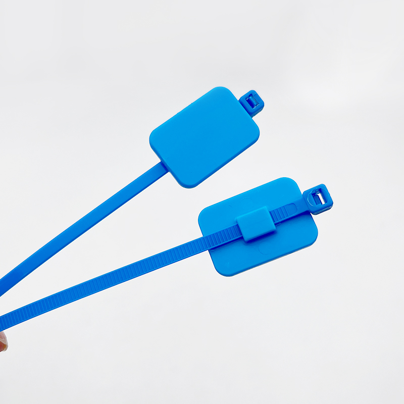 Гореща продажба RFID електронни етикети за кабелни връзки Пластмасово уплътнение Етикет за управление на линии UHF етикет