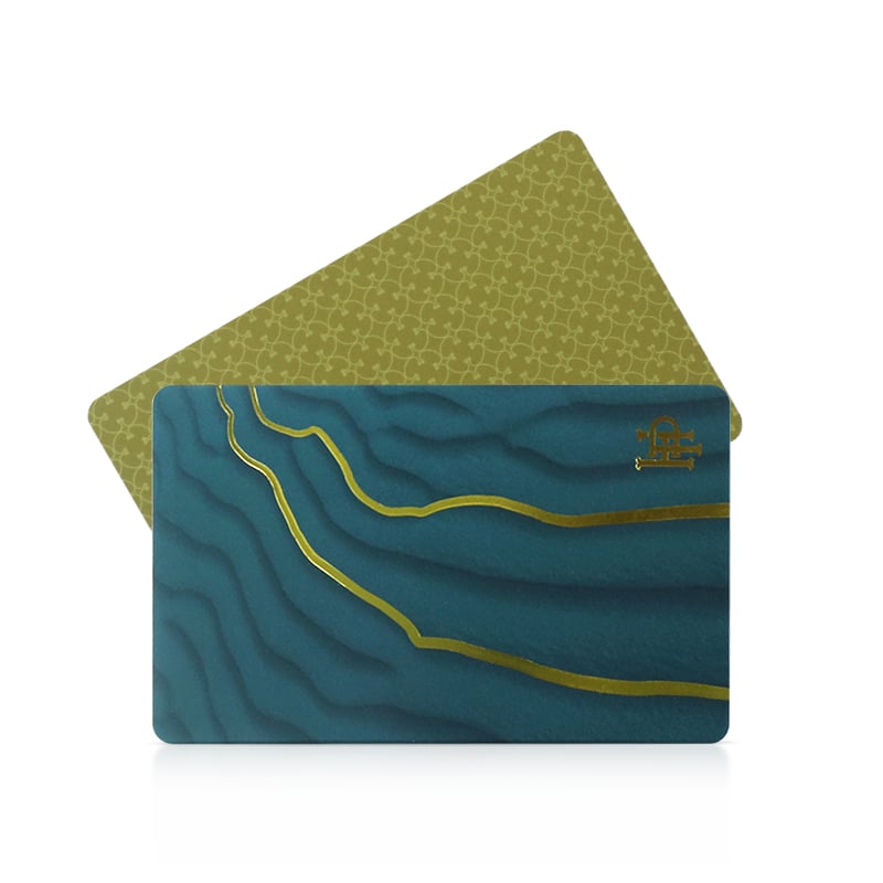 بطاقات RFID قابلة للطباعة برقاقة ذكية مونزا R6 860~960 ميجاهيرتز بي في سي بطاقة RFID بيضاء