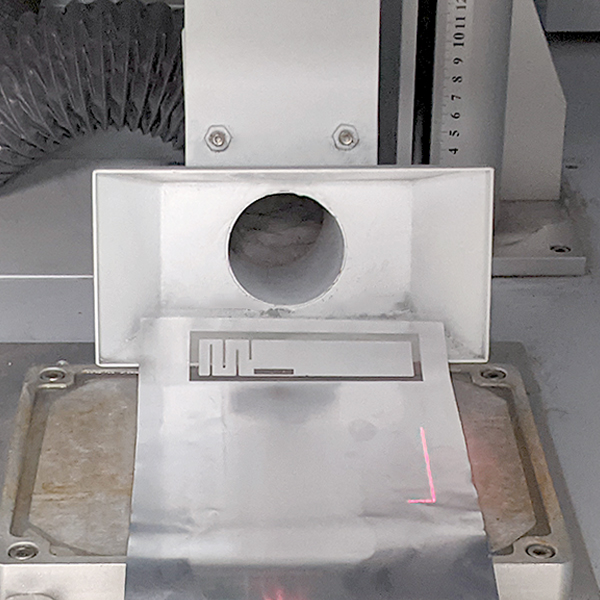 Máquina de gravação a laser