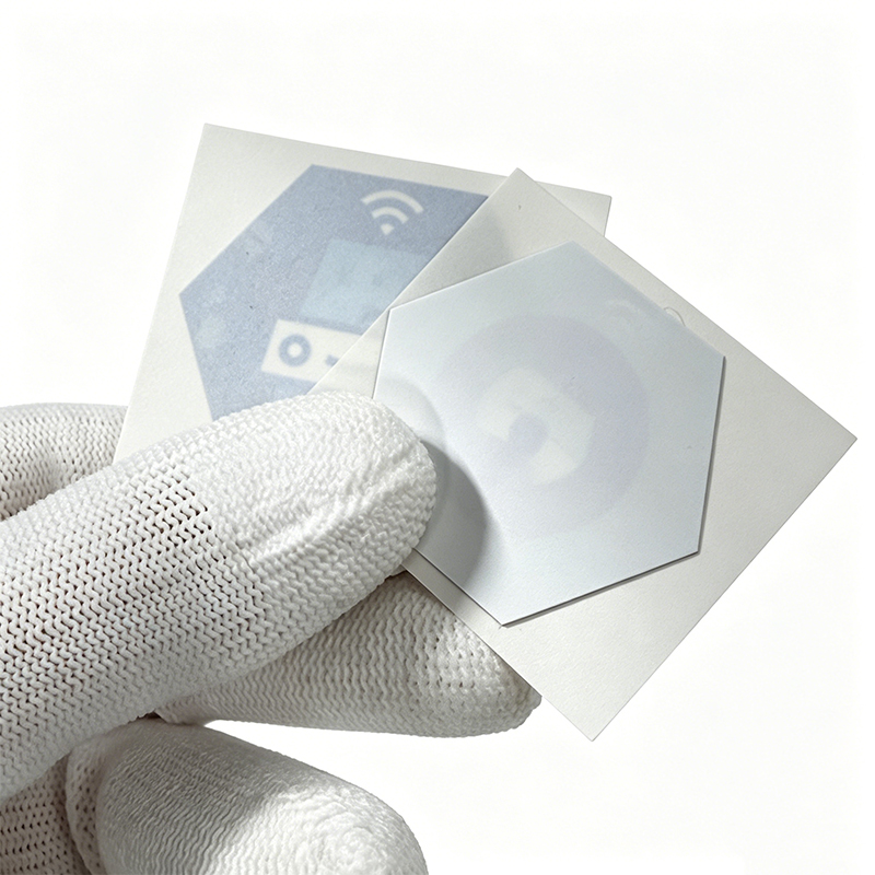 ISO14443A Ntag215 -RFID-tarrat, epäsäännölmäiset RFID-tarrat, esitulostettavat 13,56 MHz:n RFID-tunnisteet, mukautettavat