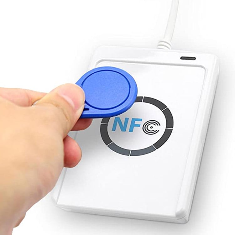 قارئ/كاتب دفع لاسلكي باستخدام تقنية RFID وNFC من طراز ACR122U عبر منفذ USB، متوافق مع معيار ISO14443A