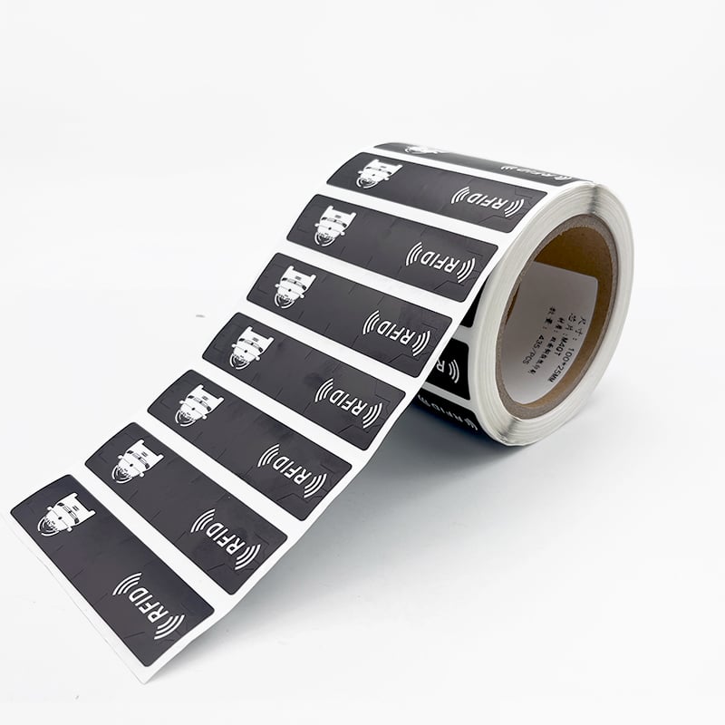 ملصقات علامات الزجاج الأمامي RFID عالية الجودة مخصصة للطباعة UHF للزجاج الأمامي للسيارة علامة UHF السلبية