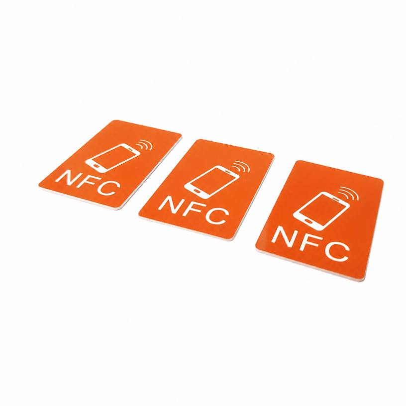 NXP NTAG216 NFC карта мини PVC умна етикетка 888B с висока вместимост за програмиране на данни, UV цифрова печат и премиум NFC карта