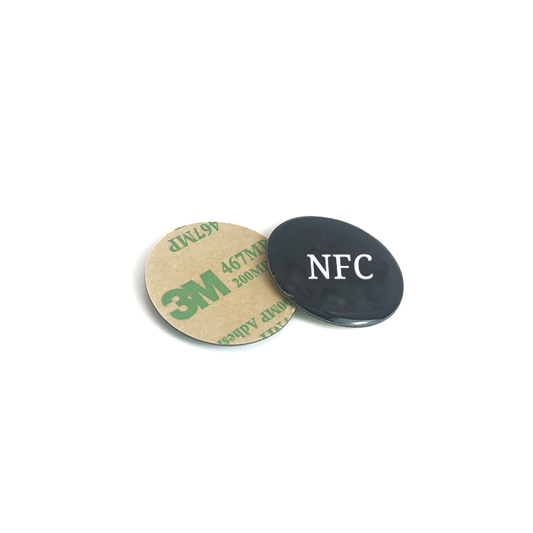 Großhandel NFC-Tag wasserdicht wiederbeschreibbar Ntag 216 NFC-Label Anti-Metall-Epoxid-Tag für soziale Medien