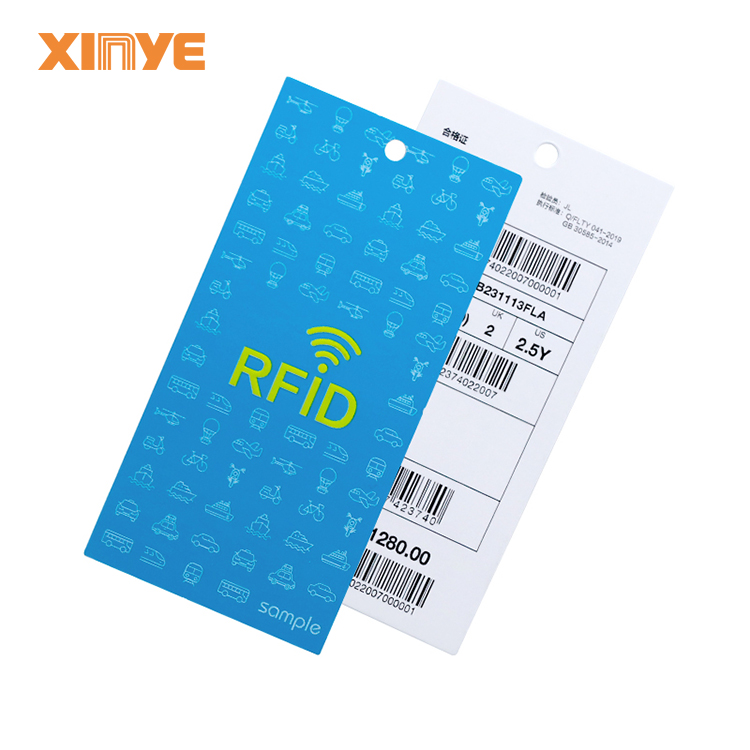 علامة ملابس RFID UHF ARC RFID علامة ملابس ذكية علامة ملابس رمز الاستجابة السريعة ثقب دائري مخصص